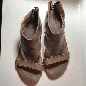 Bed Stu Distressed Leather Sandals size 9